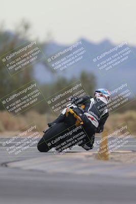 media/Sep-21-2025-Race Pace (Sun) [[98bf33ef95]]/Verified/2-Turn 2 Backside (835am)/